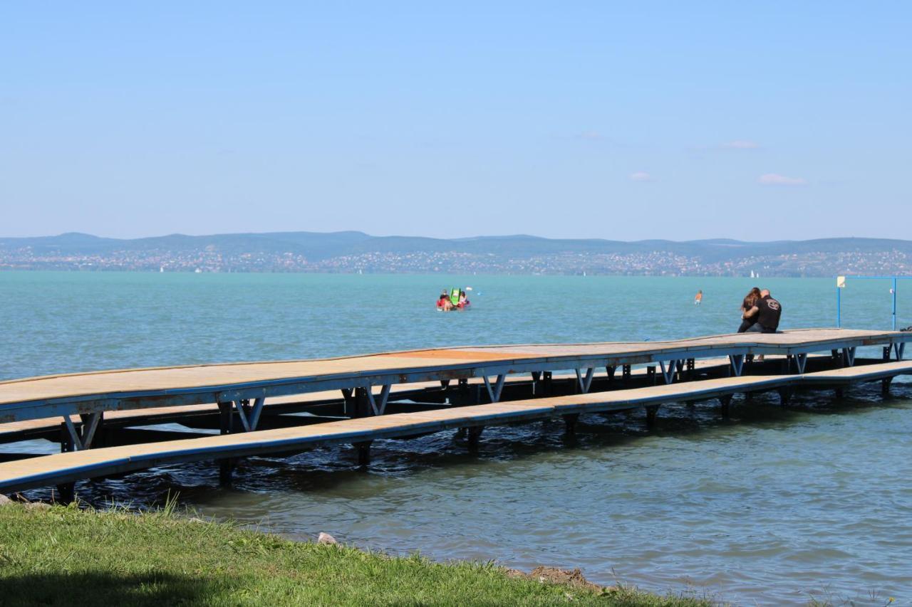 Nella Apartman Siófok Exterior foto