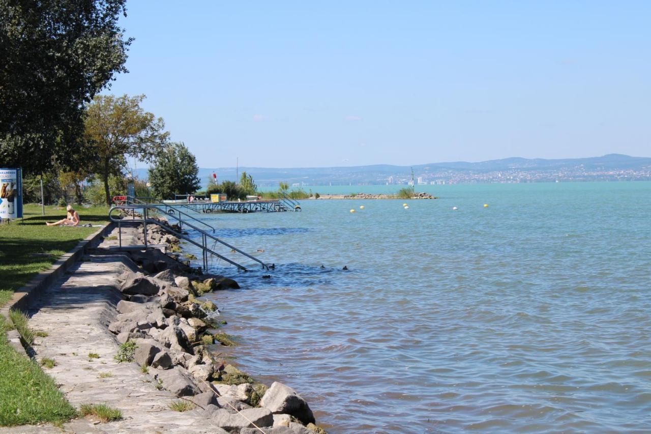 Nella Apartman Siófok Exterior foto